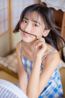 小奶瓶(产奶)沈姜晨晨爱吃萝卜